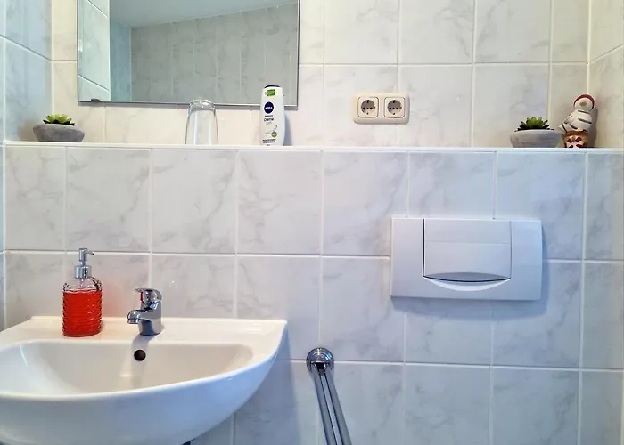 Brise Business Nahe Leipziger Messe - Porsche - Bmw - Dhl - Wlan - Parkplatz - Business Travelers Only アパート ライプツィヒ