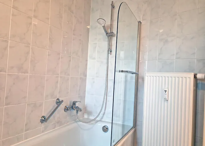 アパート Brise Business Nahe Leipziger Messe - Porsche - Bmw - Dhl - Wlan - Parkplatz - Business Travelers Only