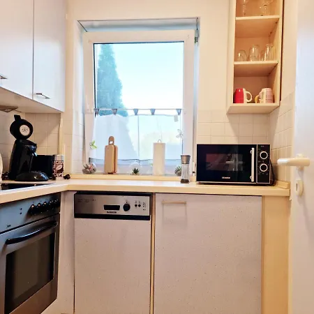 Brise Apartment Nahe Leipziger Messe - Porsche - Bmw - Dhl - Wlan - Parkplatz * Leipzig