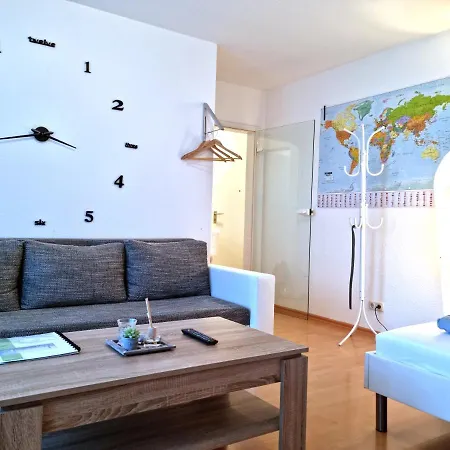 Brise Apartment Nahe Leipziger Messe - Porsche - Bmw - Dhl - Wlan - Parkplatz Lejlighed