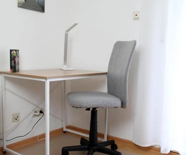 Brise Business Nahe Leipziger Messe - Porsche - Bmw - Dhl - Wlan - Parkplatz - Business Travelers Only Лейпциг